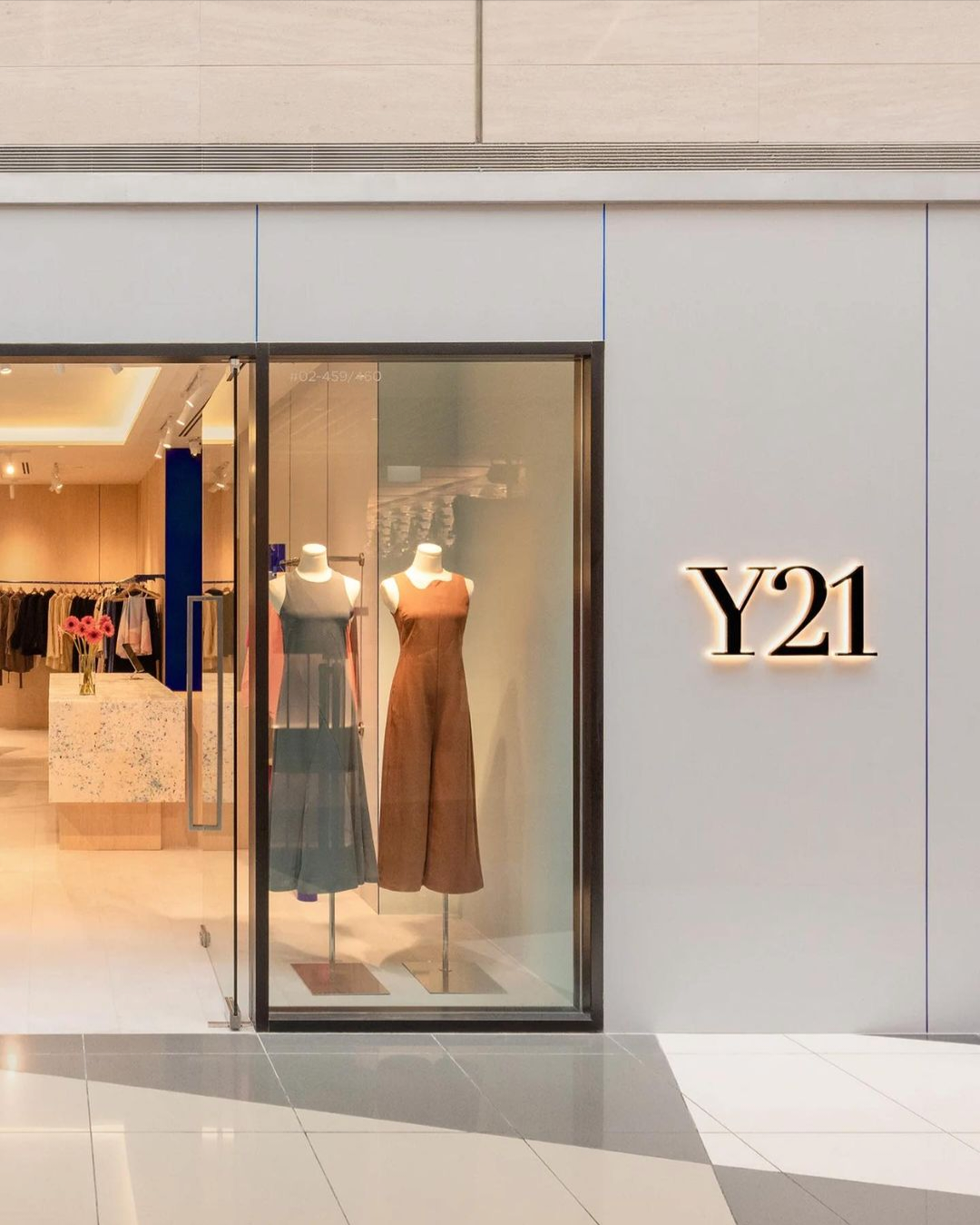 Y.21-Flagship-store-window-1